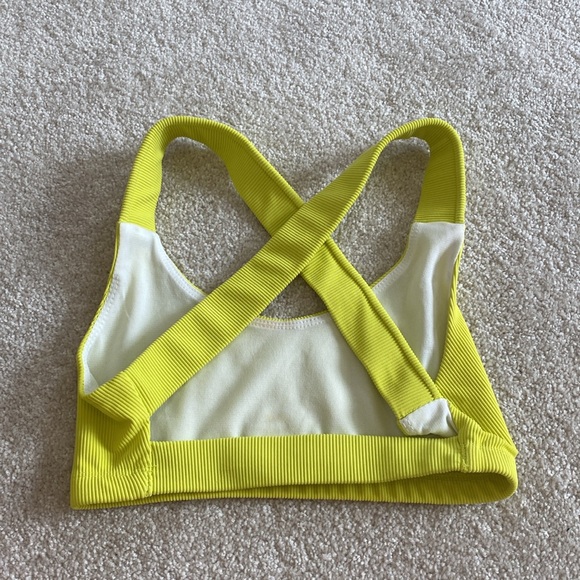 2/15$ YELLOW sports bra - Picture 2 of 2